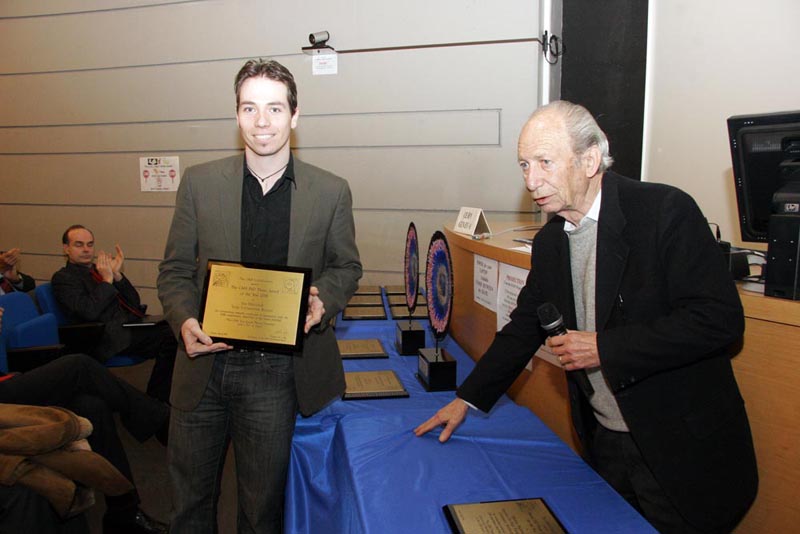 Lorenzo Foà presenting the 2008 Thesis Award to Jan Heyninck. Lorenzo Foà presenting the 2008 Thesis Award to Jan Heyninck.