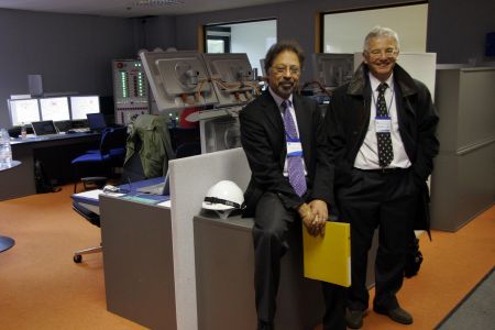 Tejinder Virdee (left) with Michel Della Negra, in the CMS Control Room in 2008.